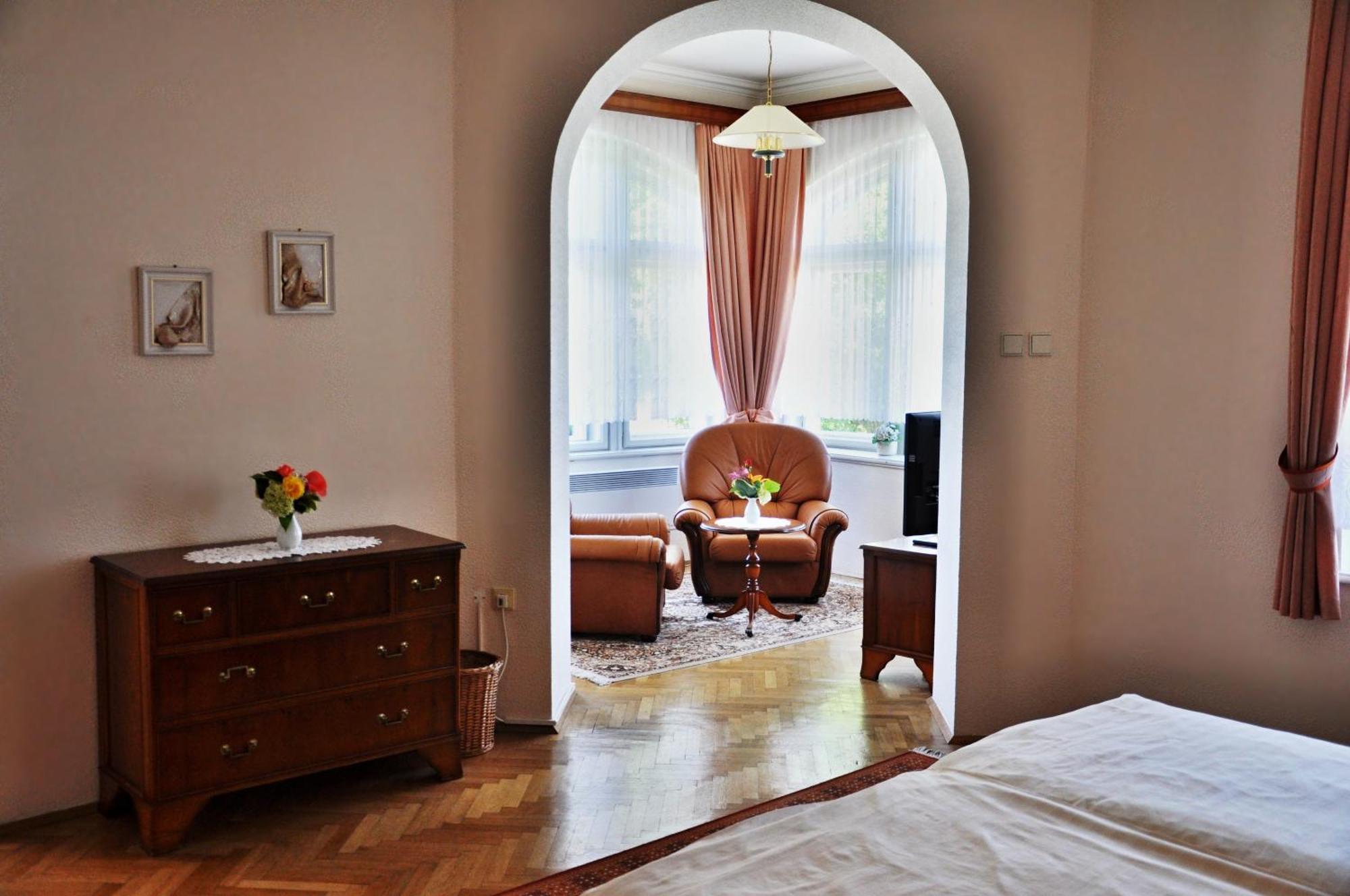 Pension Habermannova Vila Bludov  Zimmer foto